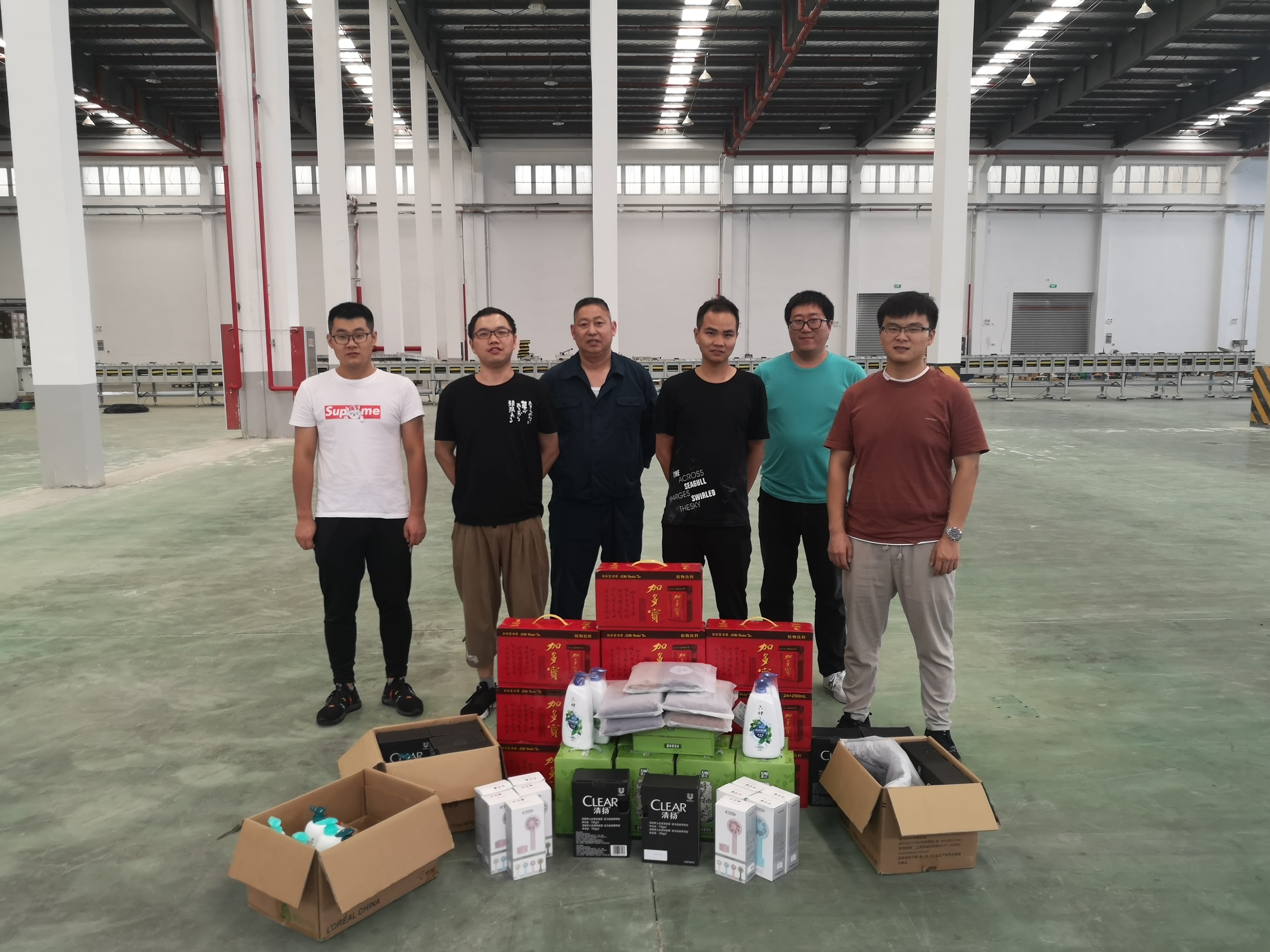 關(guān)愛職工 · 夏送清涼 | 寶開工會(huì)赴一線送清涼，致敬高溫下的堅(jiān)守