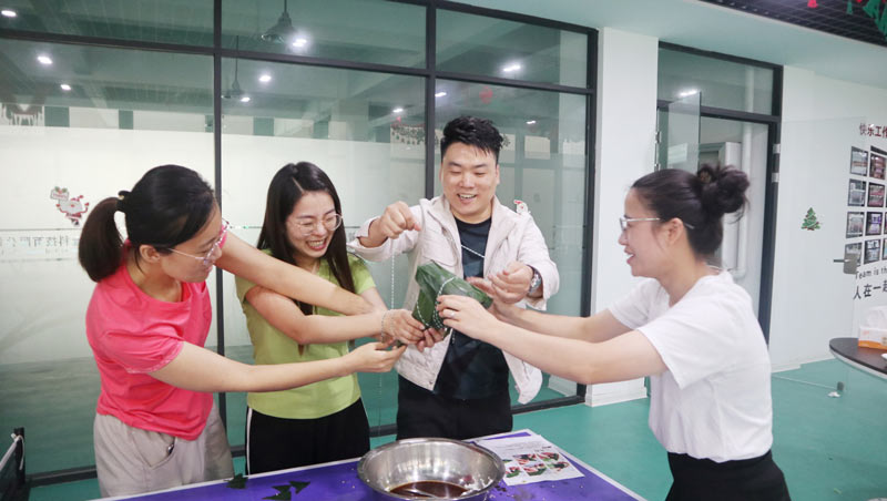 品粽香滋味，繪多彩生活 | 寶開舉辦“包粽子 · 繪彩蛋 · 迎端午”主題活動(dòng)
