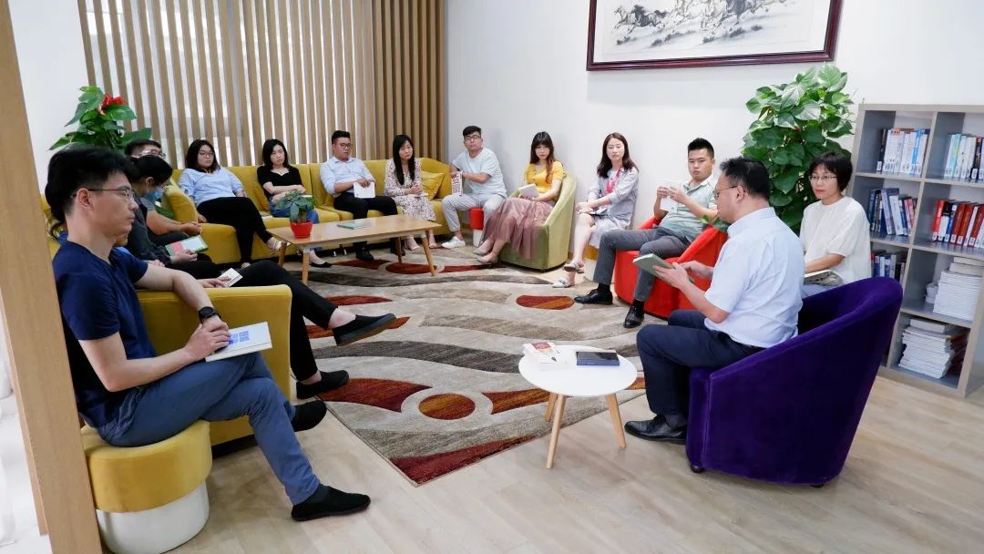 感受文字之美，共享閱讀之樂 | 寶開與燎申智城共同舉辦成長專場讀書活動
