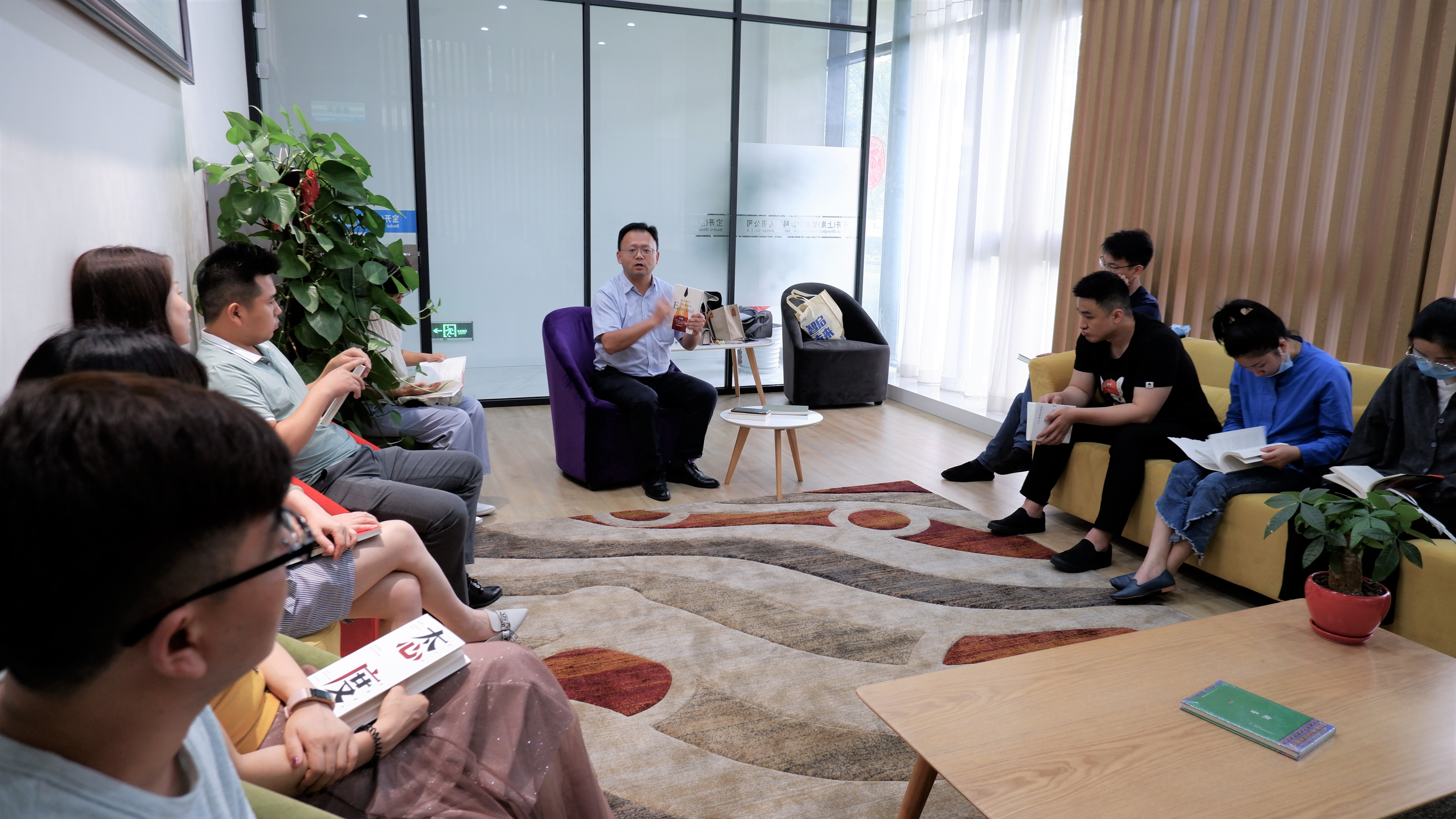 感受文字之美，共享閱讀之樂 | 寶開與燎申智城共同舉辦成長專場讀書活動