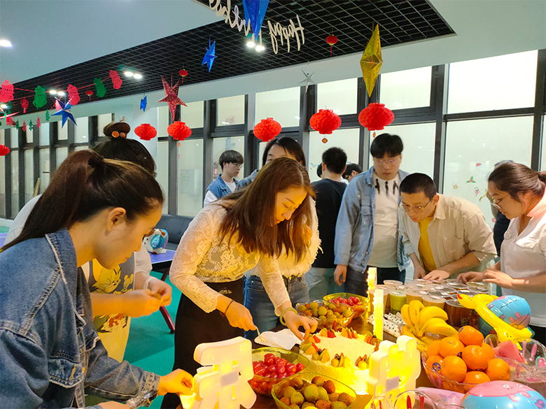 員工集體生日會｜溫馨五月，感恩有你，攜手同行