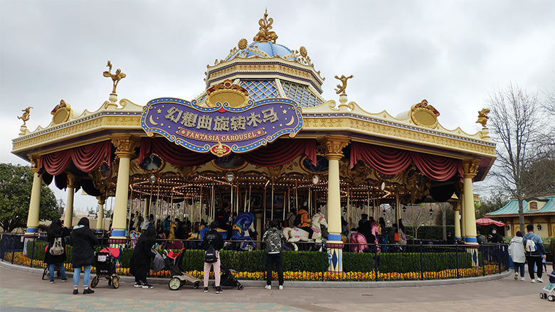 Happy Women’s Day | 歡度三八節(jié)，我們相約上海迪士尼樂園