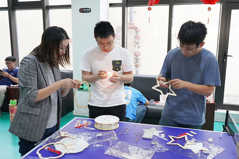 月圓中秋 · 集體慶生 | 溫馨九月，迎佳節(jié)，賀生辰，共團圓！