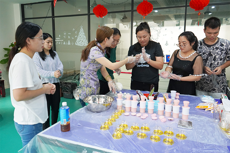 月圓中秋 · 集體慶生 | 溫馨九月，迎佳節(jié)，賀生辰，共團圓！
